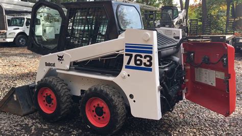 skid steer 763 cab removal